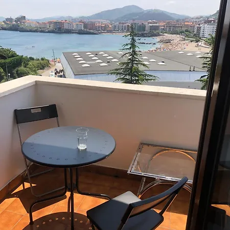 Duplex Junto A La Playa Con Garaje شقة